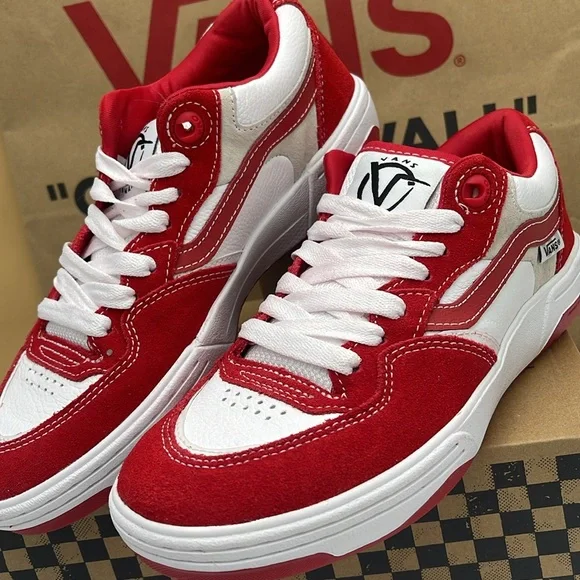 Vans Women’s Rowan 2 Red/White
VN0A2Z3IY52 Sneakers - Picture 7 of 16